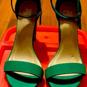 Scandals/heels